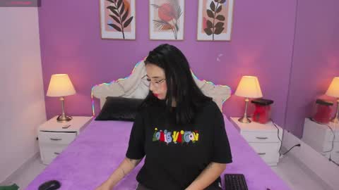 Snapshot of yayaqueen chatting on 06/05/26, 12:00 Yaya online show from 06/05/26, 12:00