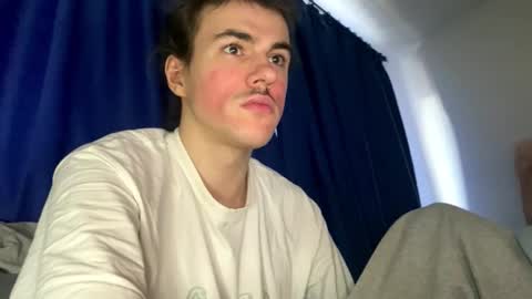 yayay333 online show from 01/14/26, 01:39