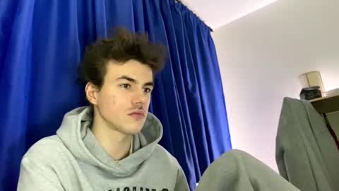 yayay333 online show from 03/25/26, 07:09