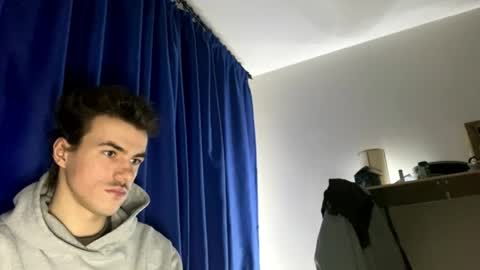 yayay333 online show from 04/01/26, 09:12