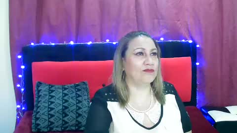 yayita online show from 01/06/25, 01:41