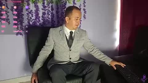 Hazzan online show from 06/04/26, 02:12