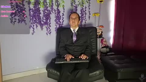Hazzan online show from 06/30/26, 01:23