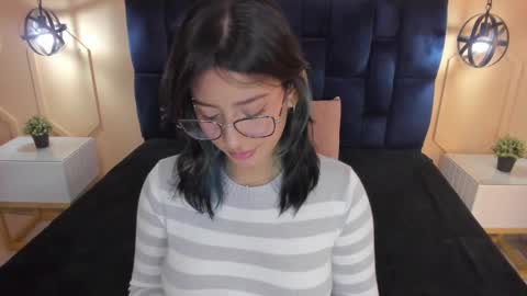 Yazmin online show from 01/17/25, 02:28