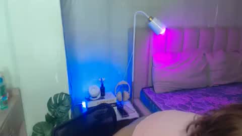 Yazzi online show from 11/09/25, 01:59