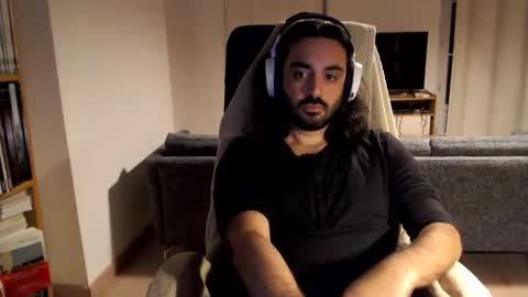 yeeaahoo online show from 02/14/26, 07:54