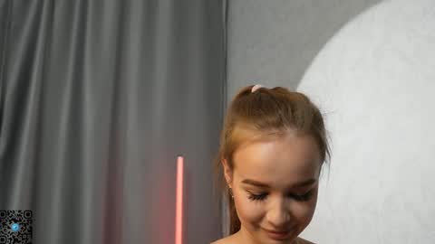 Snapshot of yeepshyy chatting on 02/06/25, 10:10 Kate online show from 02/06/25, 10:10