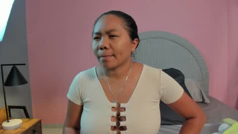 yeika_foxy online show from 04/18/26, 10:41