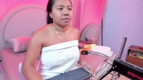 yeika_foxy online show from 04/21/26, 11:27