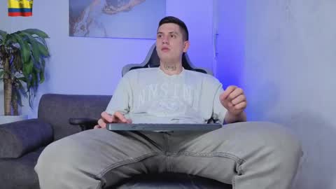 YEIKO ROMERO online show from 04/17/26, 05:43