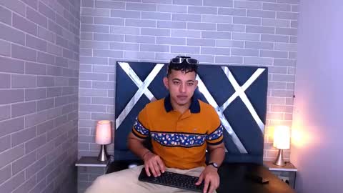 Snapshot of yeisonbrown chatting on 11/22/25, 11:31 Yeison online show from 11/22/25, 11:31