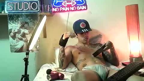 yeisoncastellanos1999 online show from 02/17/26, 09:10