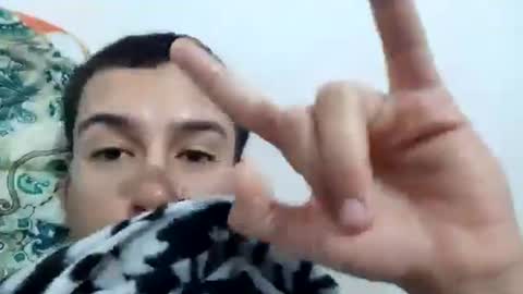 Snapshot of yeisongomezz chatting on 12/08/24, 06:01 yeisongomezz online show from 12/08/24, 06:01