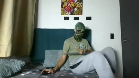 Snapshot of yeisongomezz chatting on 09/15/25, 05:07 yeisongomezz online show from 09/15/25, 05:07