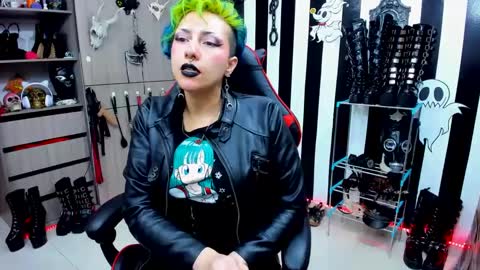 Yelena online show from 12/20/24, 11:58