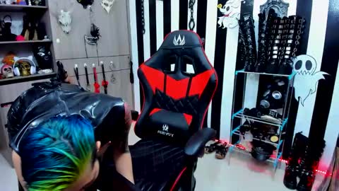 Yelena online show from 12/22/24, 08:14