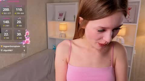 Snapshot of yelenaolaya chatting on 05/09/26, 01:11 Kate online show from 05/09/26, 01:11