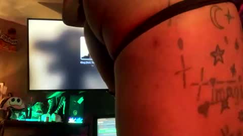 Ella Ts online show from 07/19/26, 09:29