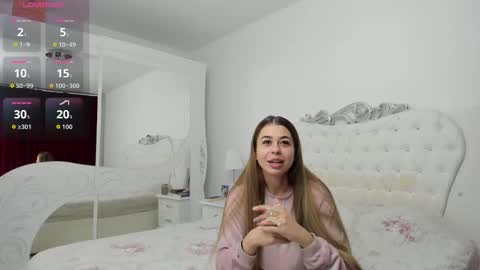 yennefer13 online show from 11/30/25, 10:03