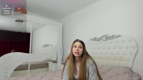 yennefer13 online show from 04/10/26, 08:46