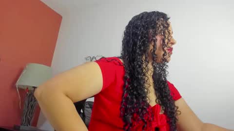 Y E R A  online show from 01/07/26, 11:45