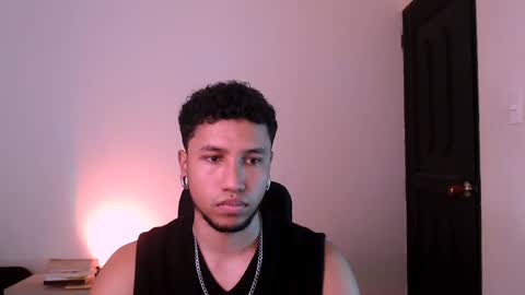 Snapshot of yerfon_s1 chatting on 01/28/25, 10:01 Yeff ind. model online show from 01/28/25, 10:01