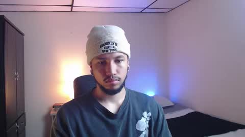 Snapshot of yerfon_s1 chatting on 11/16/25, 12:16 Yeff ind. model online show from 11/16/25, 12:16