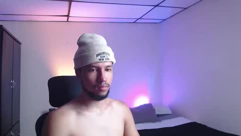 Snapshot of yerfon_s1 chatting on 11/20/25, 10:09 Yeff ind. model online show from 11/20/25, 10:09