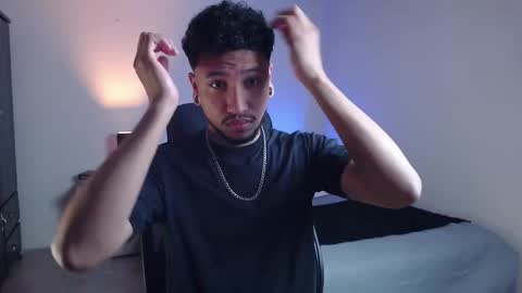 Snapshot of yerfon_s1 chatting on 11/22/25, 12:09 Yeff ind. model online show from 11/22/25, 12:09