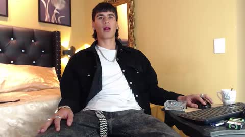 Yerk online show from 11/25/25, 05:18