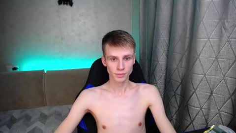 Snapshot of yes_cute_boy_ chatting on 02/23/25, 04:13 Eden online show from 02/23/25, 04:13