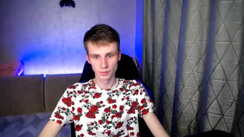 Snapshot of yes_cute_boy_ chatting on 03/11/25, 03:56 Eden online show from 03/11/25, 03:56