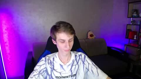 Snapshot of yes_cute_boy_ chatting on 10/29/25, 06:53 Eden online show from 10/29/25, 06:53