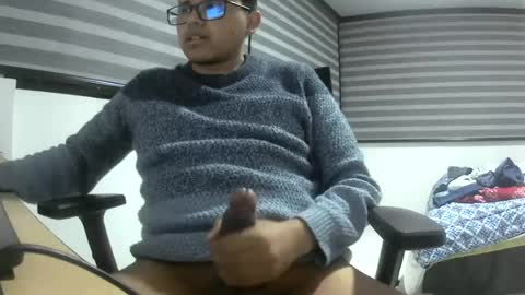 Snapshot of yesidxxx123_ chatting on 06/30/26, 03:18 yesidxxx123_ online show from 06/30/26, 03:18