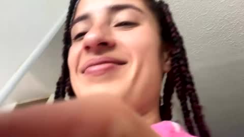 Snapshot of yesika177609 chatting on 07/30/26, 03:00 Yesika online show from 07/30/26, 03:00