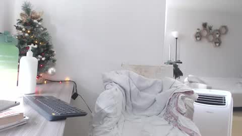 yesikacosta online show from 01/15/26, 05:27