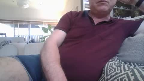 Snapshot of yesplease1969 chatting on 09/21/25, 04:03 yesplease1969 online show from 09/21/25, 04:03