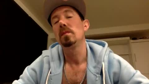 Snapshot of yesplesae chatting on 12/21/24, 09:55 yesplesae online show from 12/21/24, 09:55