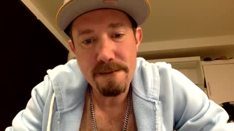 Snapshot of yesplesae chatting on 01/05/25, 03:34 yesplesae online show from 01/05/25, 03:34