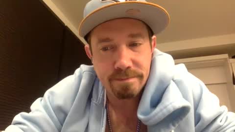 Snapshot of yesplesae chatting on 01/12/25, 12:23 yesplesae online show from 01/12/25, 12:23