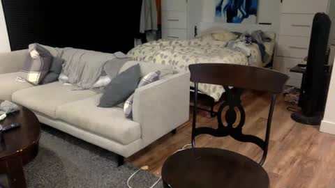 Snapshot of yesplesae chatting on 01/13/25, 04:07 yesplesae online show from 01/13/25, 04:07