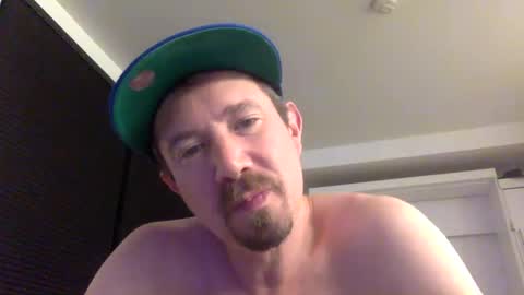 Snapshot of yesplesae chatting on 01/22/25, 10:50 yesplesae online show from 01/22/25, 10:50