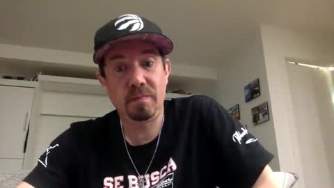 Snapshot of yesplesae chatting on 02/27/25, 04:52 yesplesae online show from 02/27/25, 04:52