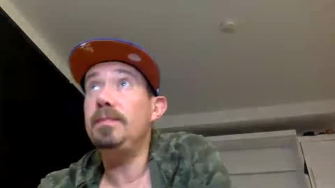 Snapshot of yesplesae chatting on 03/12/25, 05:57 yesplesae online show from 03/12/25, 05:57