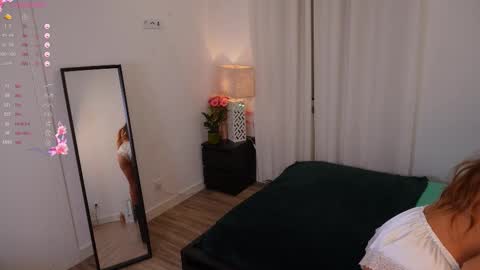 Kiki online show from 10/05/25, 07:28