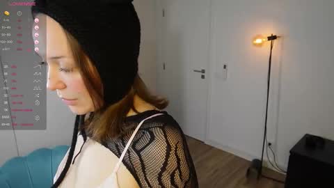 Kiki online show from 11/10/25, 10:47