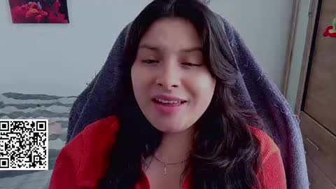 yessica_gomez01 online show from 04/15/26, 07:54