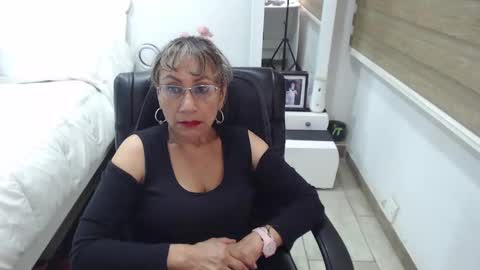 jessy online show from 01/12/25, 02:45