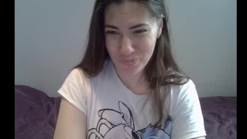 Kira online show from 09/21/25, 12:18