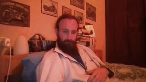 Snapshot of yeti_92 chatting on 01/14/25, 05:56 yeti_92 online show from 01/14/25, 05:56